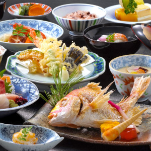 鯛と赤飯の料理